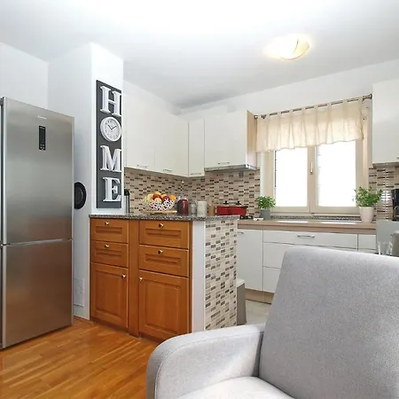 Prázdninový dům House Kristina 2087