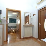 House Kristina 2087 Tatil Evi Pula