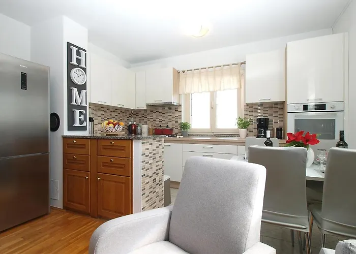 펜션 House Kristina 2087