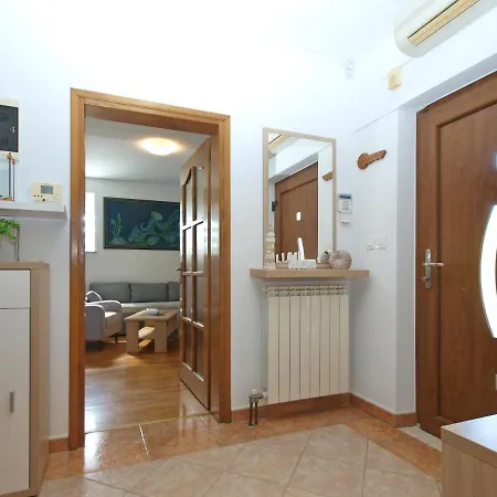 House Kristina 2087 Сasa de vacaciones Pula